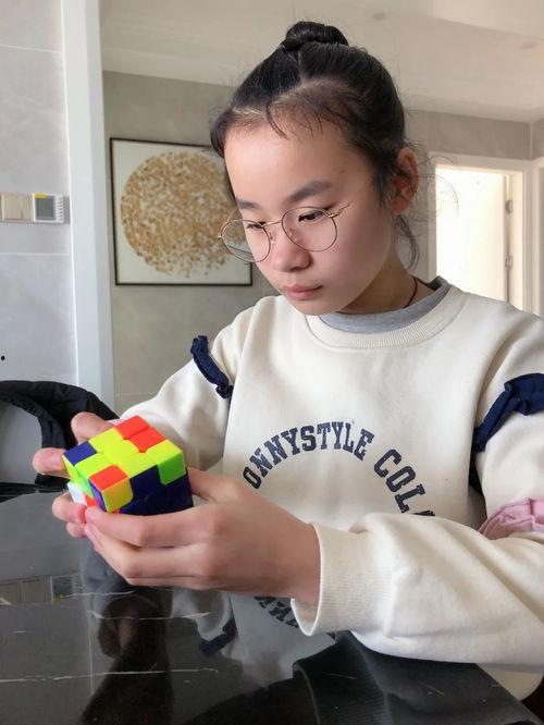 会玩魔方达人明星,玩转魔方，闪耀舞台