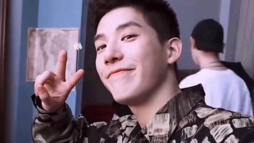 盘点裸体男明星,盘点那些曾裸露在镜头下的男明星