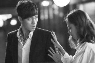 穿越到娱乐圈吃瓜双男主小说,吃瓜日常与甜蜜逆袭